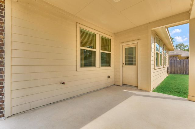 12139 La Salle River Road, Conroe, TX 77304