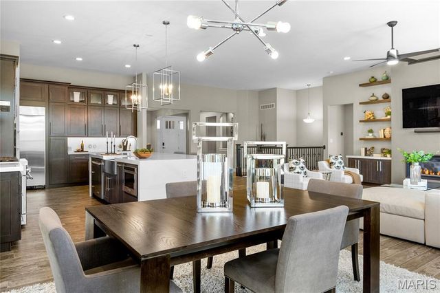 9 Keeney Creek Court, O'fallon, MO 63367