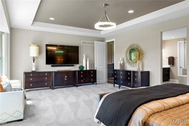 9 Keeney Creek Court, O'fallon, MO 63367