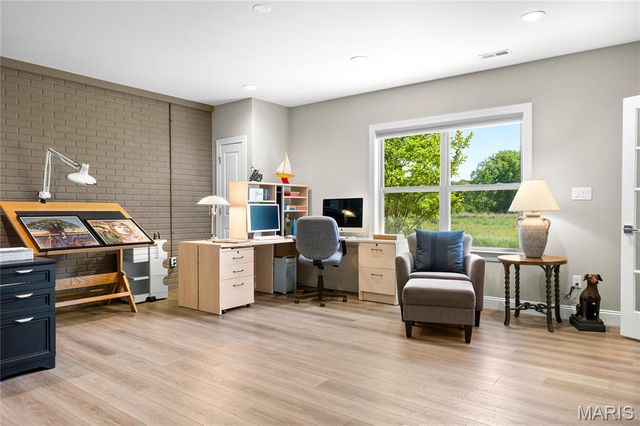 9 Keeney Creek Court, O'fallon, MO 63367