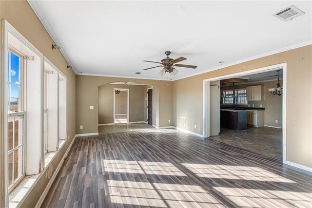 18186 W Charter Oak Road, Cashion, OK 73016