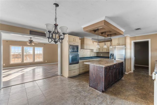 18186 W Charter Oak Road, Cashion, OK 73016