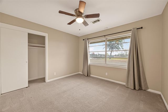 10645 Oak Brook Dr, Houston, TX 77013