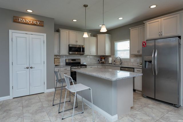100 Aqueduct Circle, West Lafayette, IN 47906
