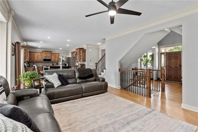5211 Kenton Street, Shawnee, KS 66226