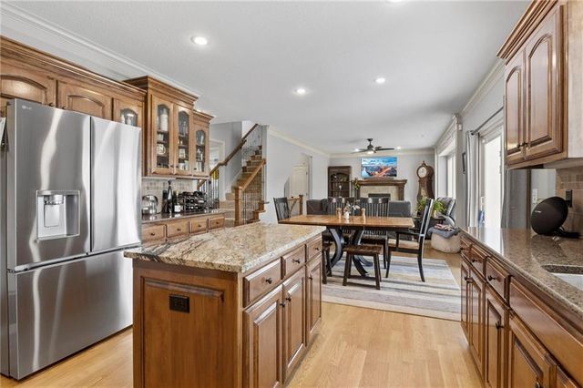 5211 Kenton Street, Shawnee, KS 66226