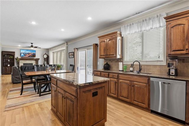 5211 Kenton Street, Shawnee, KS 66226