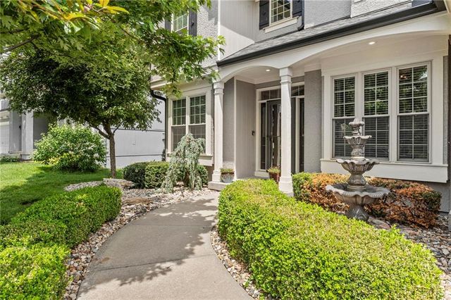 5211 Kenton Street, Shawnee, KS 66226