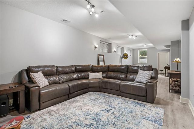 5211 Kenton Street, Shawnee, KS 66226