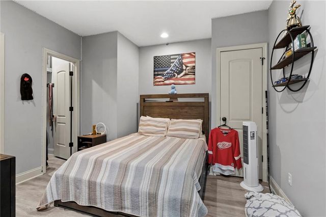 5211 Kenton Street, Shawnee, KS 66226