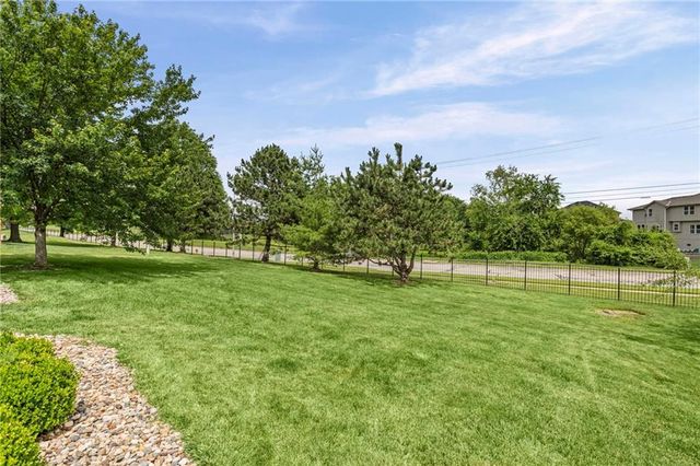 5211 Kenton Street, Shawnee, KS 66226