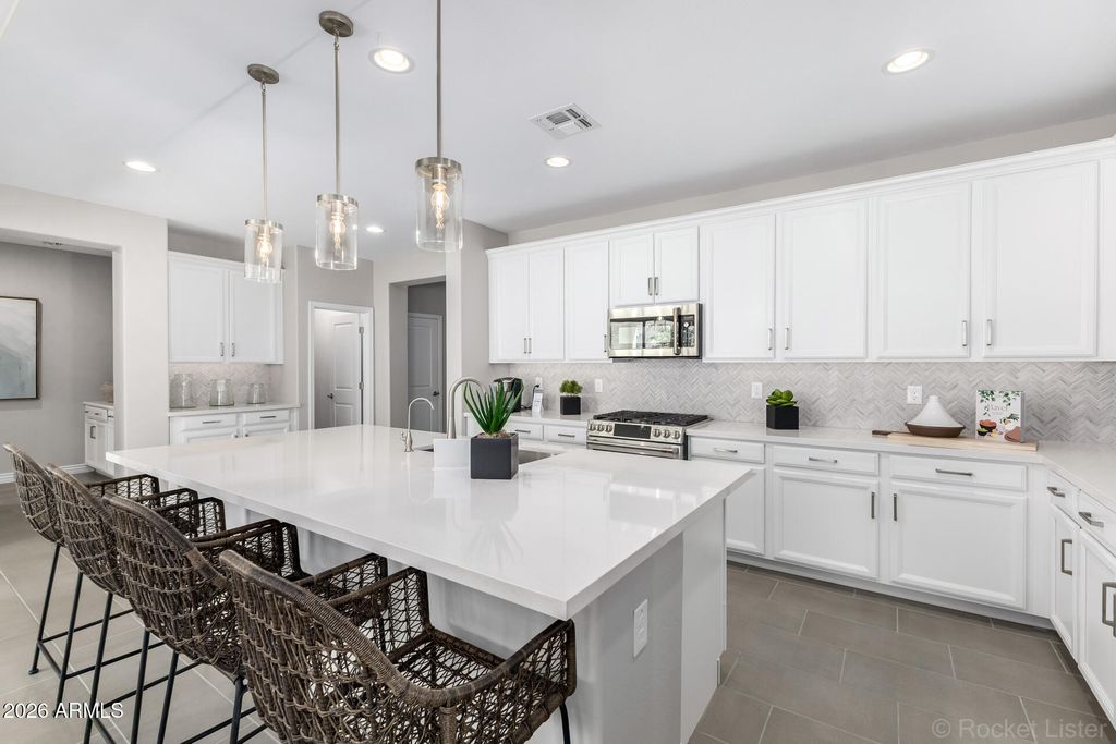 Image 11 of property listing at 14321 W ARTEMISA Avenue, Surprise, AZ 85387