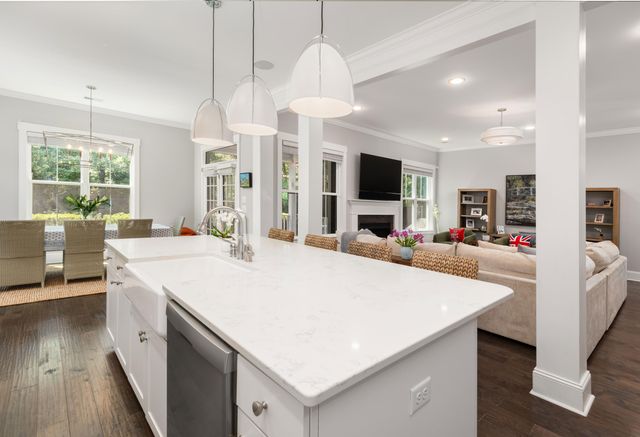 958 Foliage Lane, Charleston, SC 29412