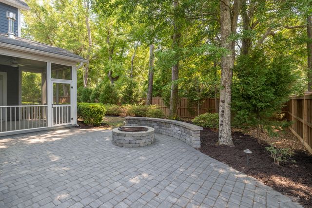 958 Foliage Lane, Charleston, SC 29412