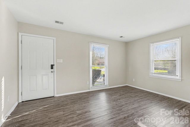 5212 Barrington Drive, Charlotte, NC 28215