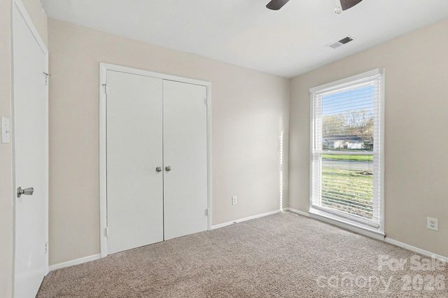 5212 Barrington Drive, Charlotte, NC 28215