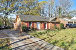 5212 Barrington Drive, Charlotte, NC 28215