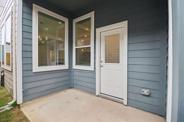 26269 E Outrider Banks Circle, Montgomery, TX 77316