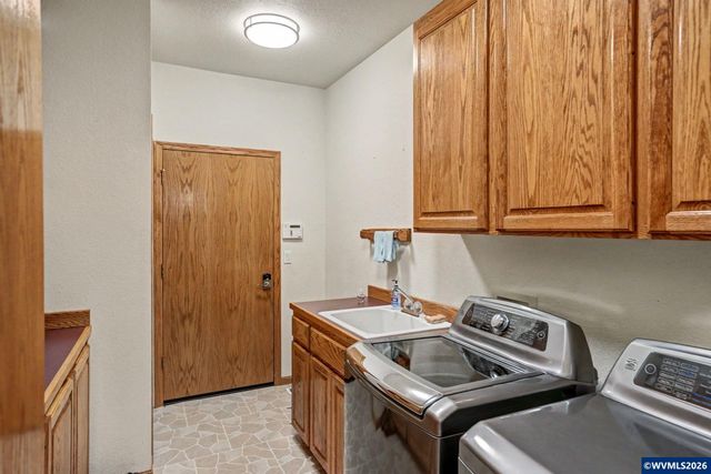 3393 NW Summerhill Pl, Albany, OR 97321