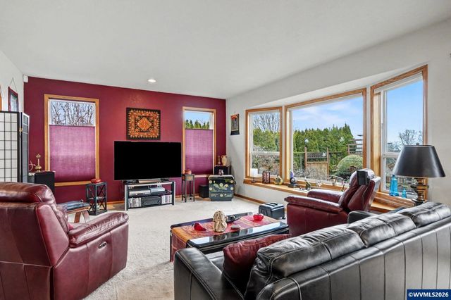 3393 NW Summerhill Pl, Albany, OR 97321