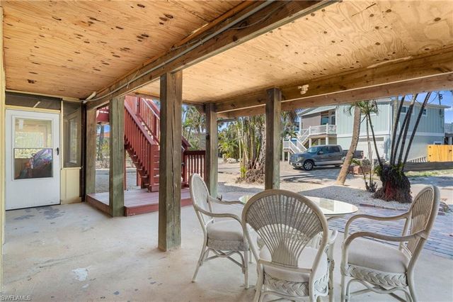 210 Miramar ST, Fort Myers Beach, FL 33931