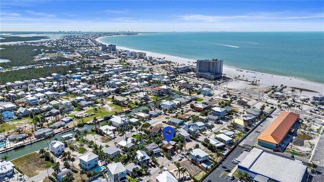 210 Miramar ST, Fort Myers Beach, FL 33931