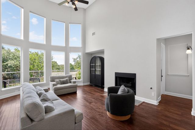 7320 Mitra DR, Austin, TX 78739