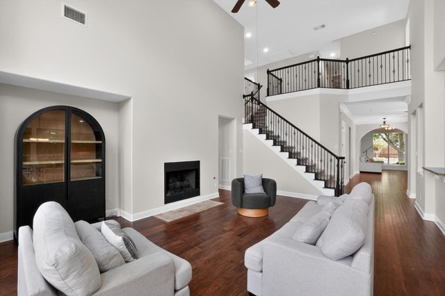 7320 Mitra DR, Austin, TX 78739