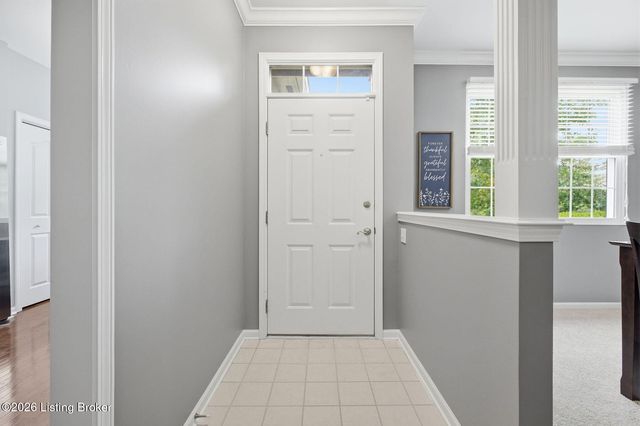 1102 Nursery Ct, Louisville, KY 40243