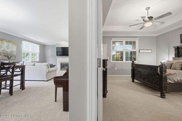 1102 Nursery Ct, Louisville, KY 40243