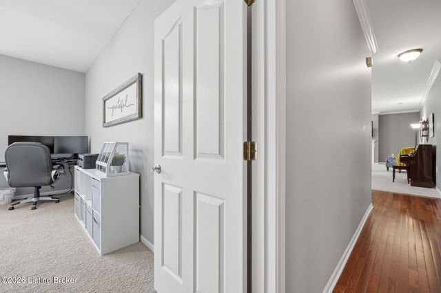 1102 Nursery Ct, Louisville, KY 40243