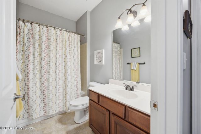 1102 Nursery Ct, Louisville, KY 40243