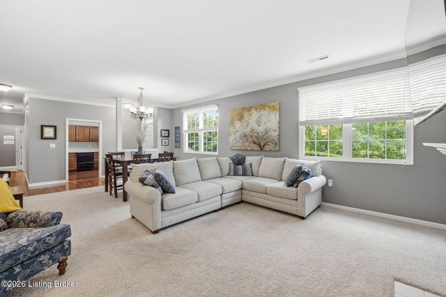 1102 Nursery Ct, Louisville, KY 40243