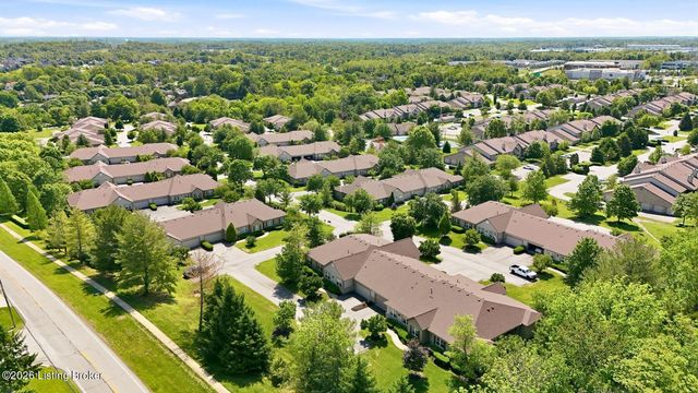 1102 Nursery Ct, Louisville, KY 40243