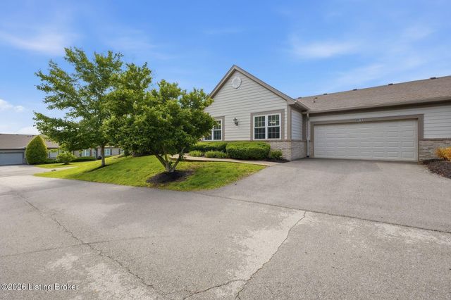 1102 Nursery Ct, Louisville, KY 40243