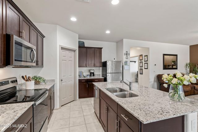 16522 S Paseo Badajo, Sahuarita, AZ 85629