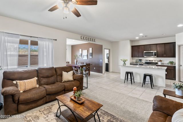 16522 S Paseo Badajo, Sahuarita, AZ 85629