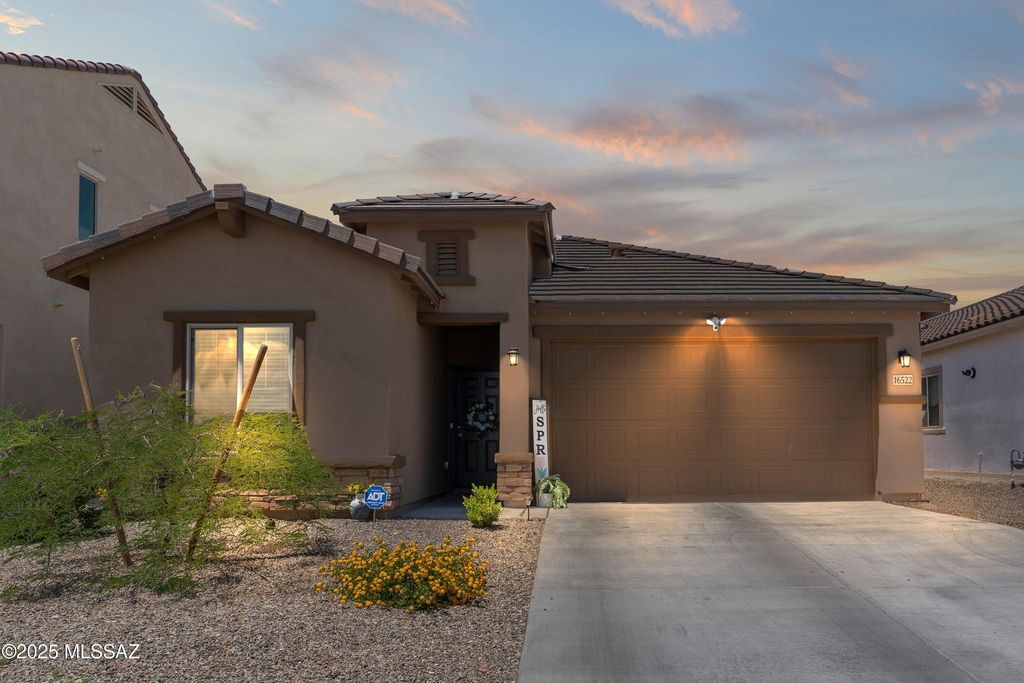 16522 S Paseo Badajo, Sahuarita, AZ 85629