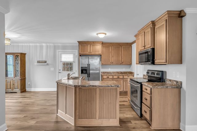 692 Milky Way Dr, Pulaski, TN 38478