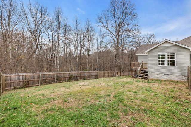 692 Milky Way Dr, Pulaski, TN 38478