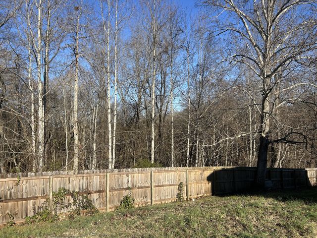 692 Milky Way Dr, Pulaski, TN 38478