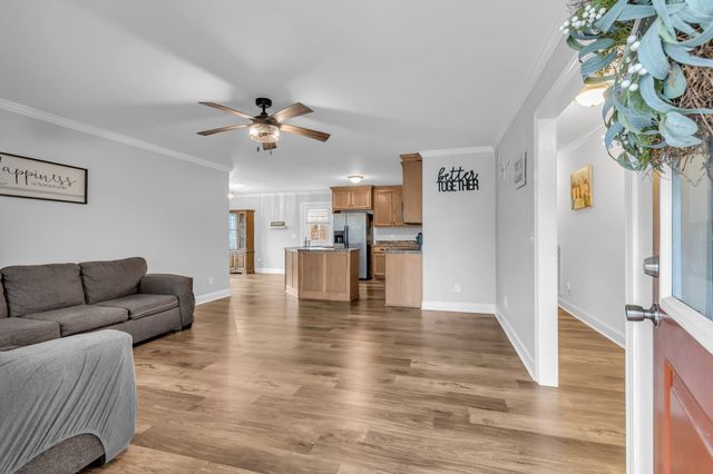 692 Milky Way Dr, Pulaski, TN 38478