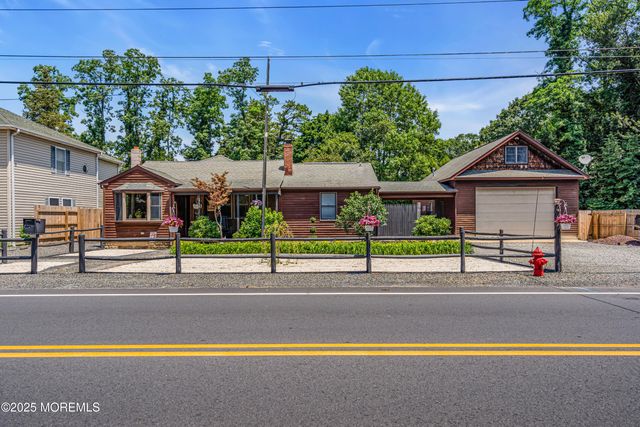 1734 Lakeside Drive S, Forked River, NJ 08731