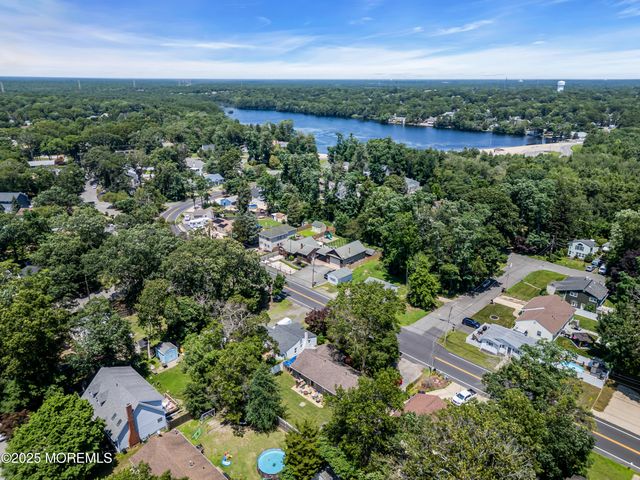1734 Lakeside Drive S, Forked River, NJ 08731