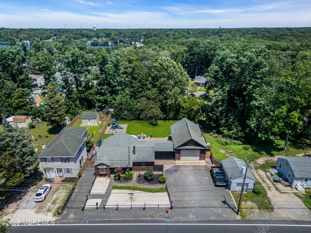 1734 Lakeside Drive S, Forked River, NJ 08731