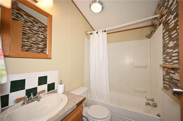 330 SE 240th Street, Plattsburg, MO 64477