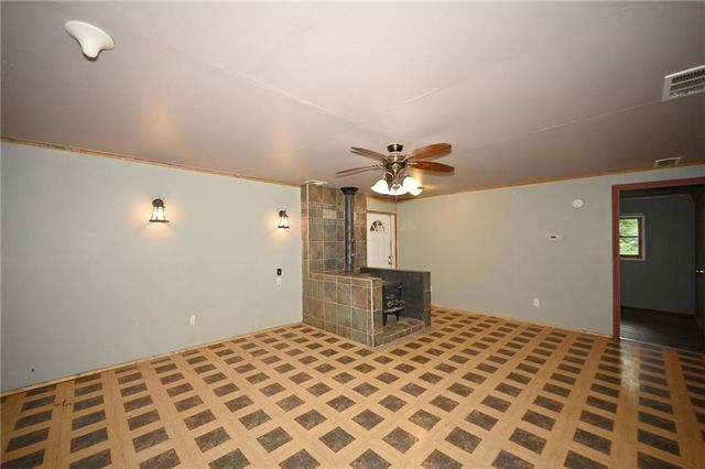 330 SE 240th Street, Plattsburg, MO 64477