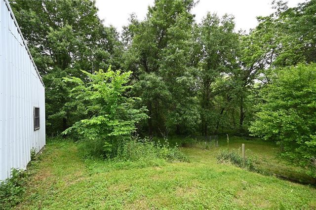 330 SE 240th Street, Plattsburg, MO 64477