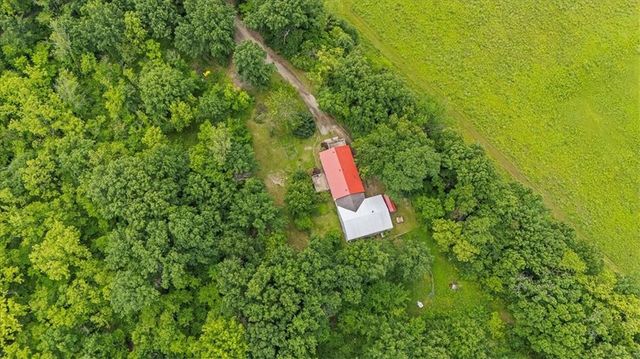 330 SE 240th Street, Plattsburg, MO 64477