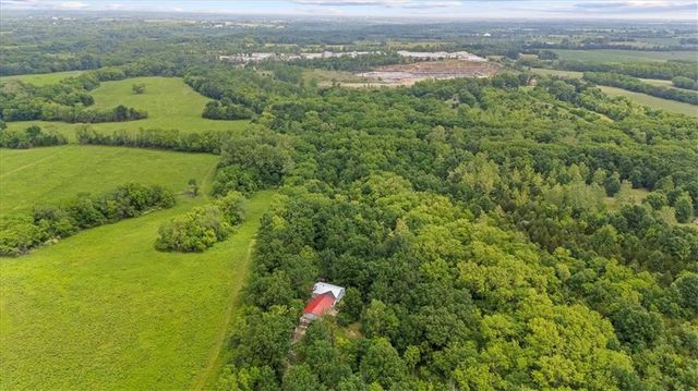 330 SE 240th Street, Plattsburg, MO 64477